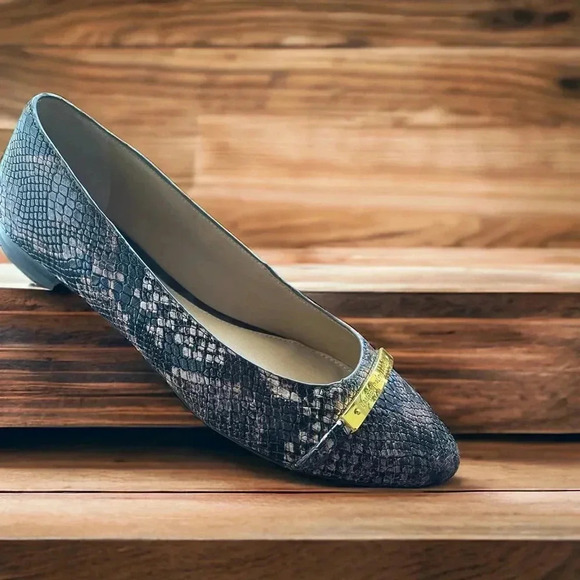 Lauren Ralph Lauren Size 6 Pointy Flats Gold Brown Work Snakeskin Classy Womens - Picture 3 of 3